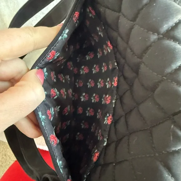 GUC Vera Bradley Black Quilted Crossbody Bag - Picture 7 of 9